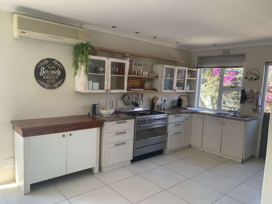 2 Bedroom Property for Sale in Table View Western Cape
